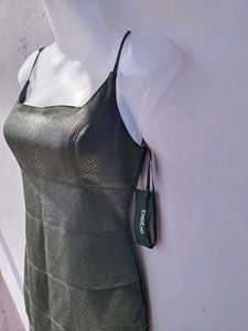 BEBE  BODYCON DRESS