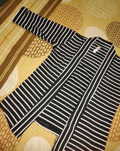 Women Black And White Shrug