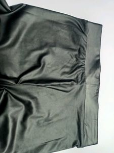 Sleek Black Leather Leggings Free Sz 30-32-34