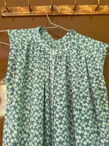 Grey Floral Dress🍀