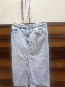 Zara Beautiful Denim Midi Skirt