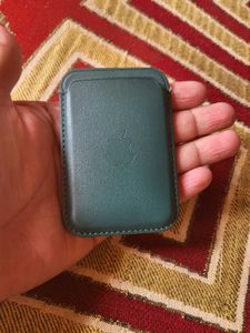 iPhone MagSafe Green Leather Wallet