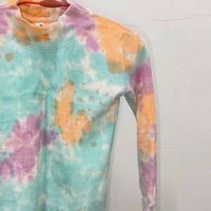 Tie-Dye Long Sleeve Top