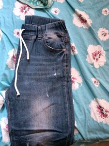 Dark Blue Ripped Jean