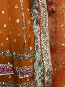 Pakistani Haldi Drss