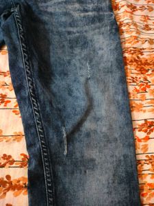 Stylish Blue Denim Skinny Jeans