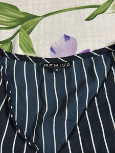 Stripped Black Crop Top