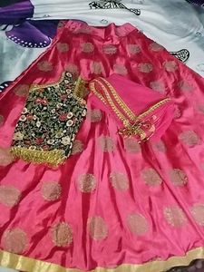 EMBROIDERY LEHANGACHOLI
