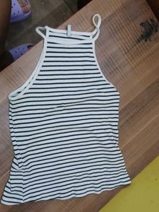 Crop Top With Black And White Lines
