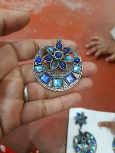Earing With Ring