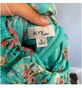 Tops &amp; Dresses For Rs.99 Only/ Imported Surplus