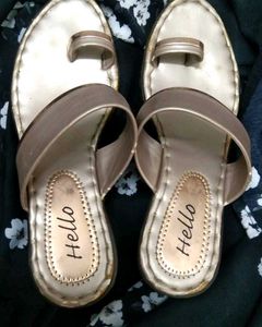 SANDAL