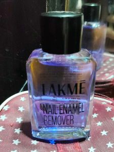 Lakme Nail Enamel Remover