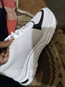 Layasa Women Sneakers In White Colour