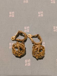 Vintage Gold Tone Earrings