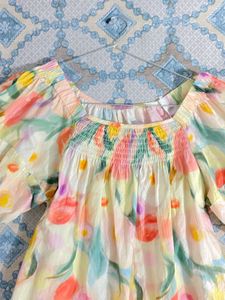 prettiest puff sleeves floral top
