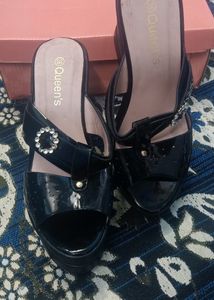 New With Teg Beutiful Sendel