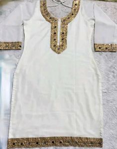 Trendy Lace Mirror Work Kurti 🫰