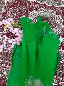 GREEN COLOUR GOWN WITH DUPATTA AND PAN &amp; FREEBIE