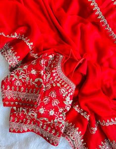 Saree With Blouse