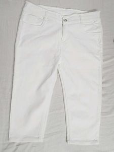 White Capri Pants