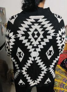 SALE 🛍️ SHRUG - BLACK &amp; WHITE 🧥