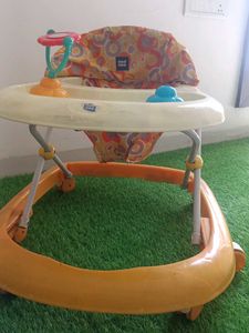 Mee Me Baby Walker