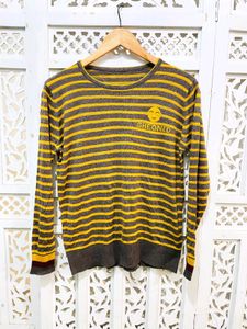 Pullover Top ()