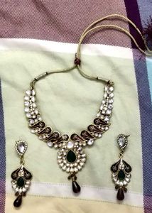 Golden base multicolored choker necklace