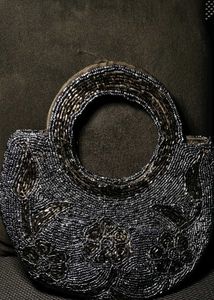 VINTAGE BLACK BEADED PEARL Clutch