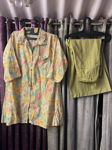 Floral Top &amp; Olive Green Pants