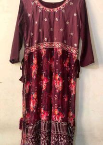 Floral Embroidered Kurta