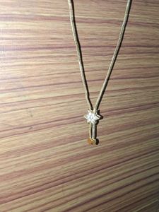 Elegant Pendant Chain