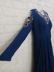 Zardoigi Hand Work Gown
