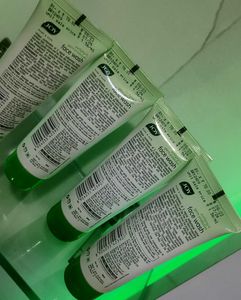 4  Facewash Combo