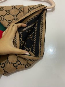 GUCCI Reversible Winter Stole