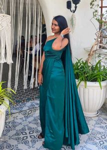 Elegant Emerald One-Shoulder Gown - Satin