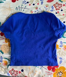 cropped Blue top