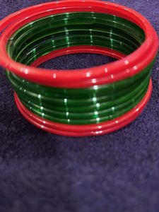 Red and Green Bangle Set