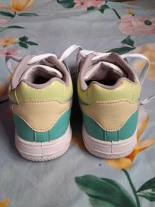Sports Shoes With Multi Color