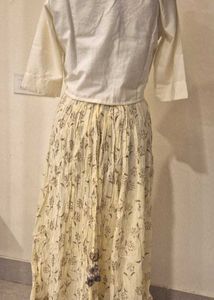 Embroidered skirt set