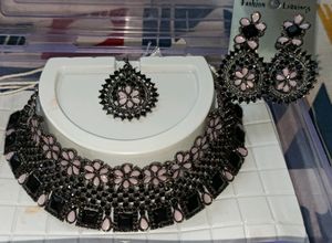 Black & Baby Pink Necklace Set With Maang Tikka🥰
