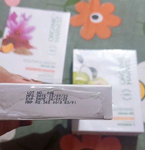 Buy1 Get 2 FREE 🥳✨ FACIAL KIT