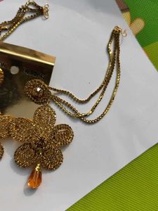 Golden Flower Necklace Set