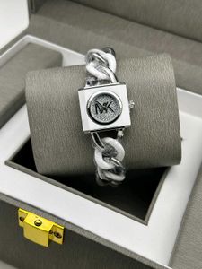 MICHAEL KORS CHAIN STYLE PREMIUM QUALITY WATCH