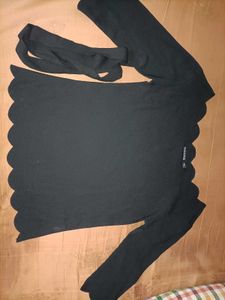 Scalloped Trim Long Sleeve Top