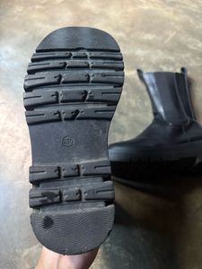 Black Chunky Chelsea Boots
