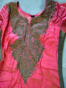 Embroidered Pink Kurta