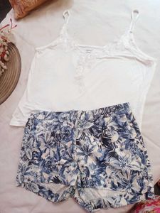 Very Beautiful H&amp;M floral Girl Women Night Shorts