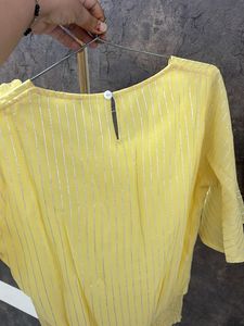 Yellow Floral Top - Size XL